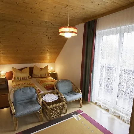 Wunderhof Farma Schiefling am See